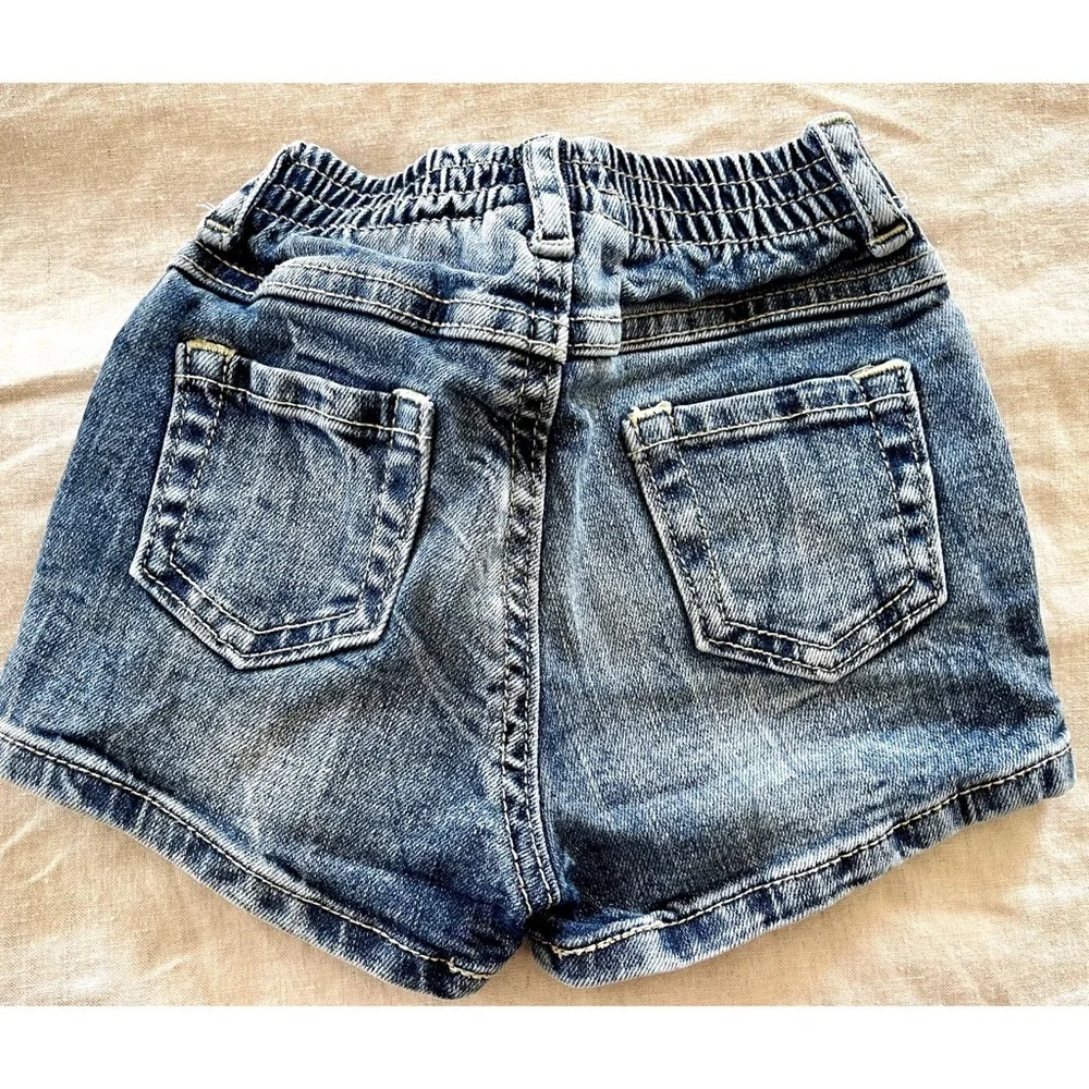 ☀️2/$22, 3/$28 Gymboree Acid Wash Baby Denim Shorts - 12-18 mos